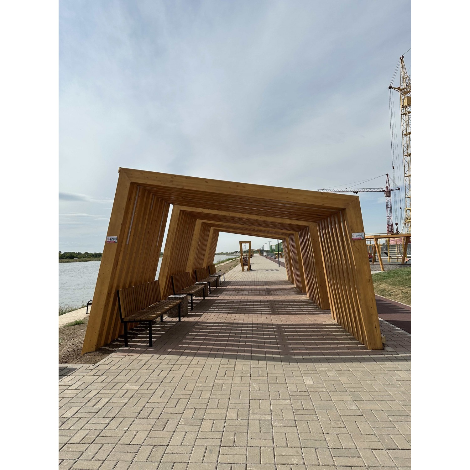 Проект «Sharyn» благоустройства общественной территории на набережной в Астане